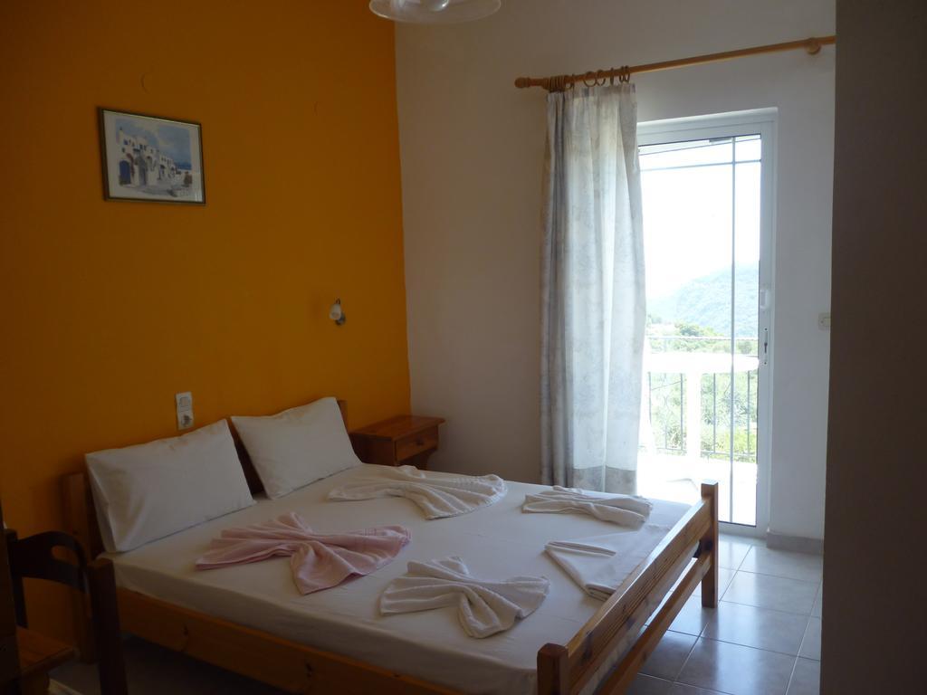 Lichnos Babis Taverna & Rooms Parga Exterior foto